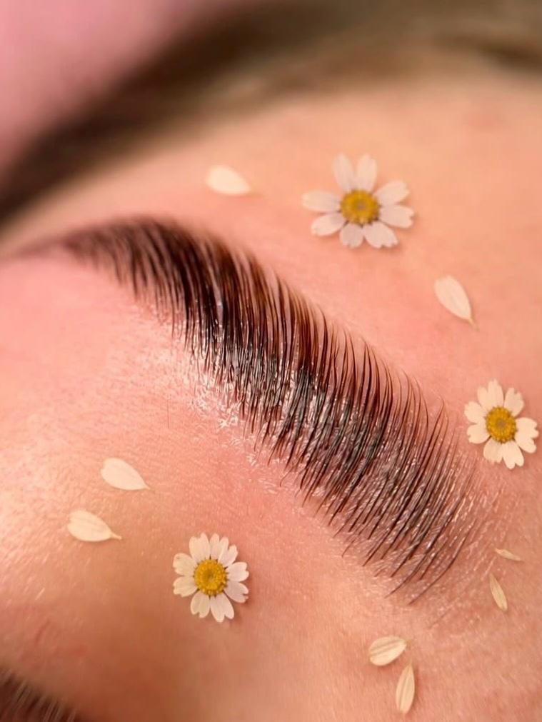 Cejas en ICONIC Studio