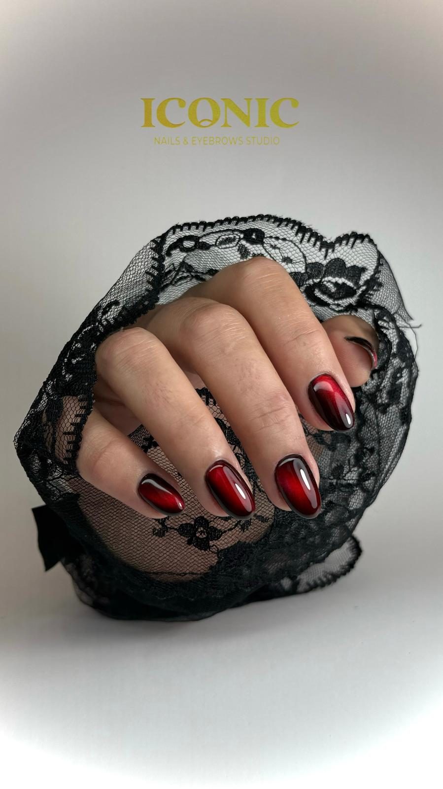 Uñas esculpidas en ICONIC Studio